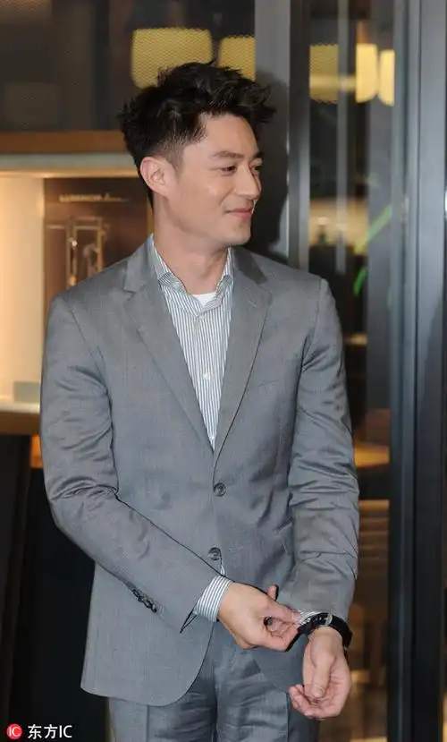 27 男士的套西诱惑 参考霍建华示范