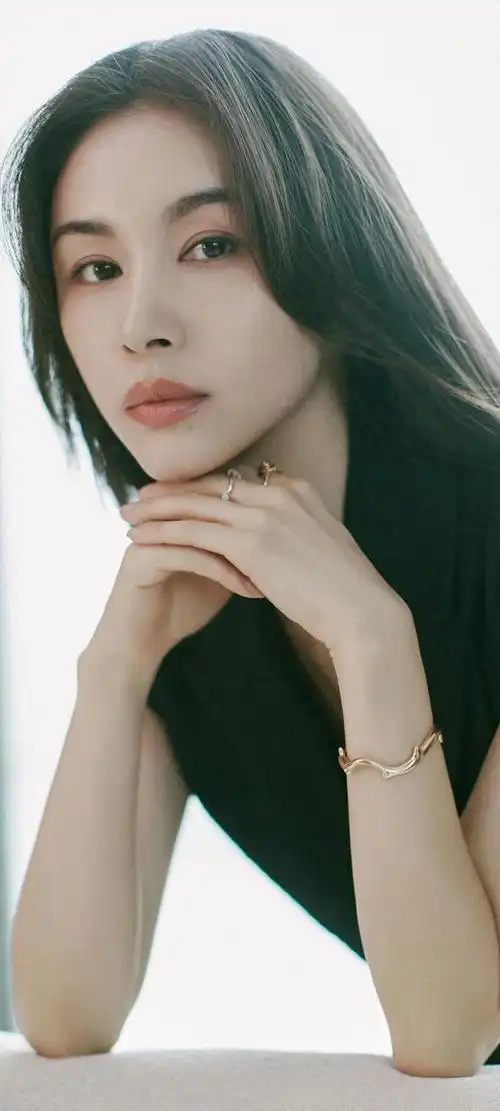 美女系列壁纸第98期-王子文