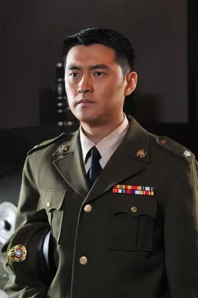 神秘人质任柯诺演绎重情重义好男儿