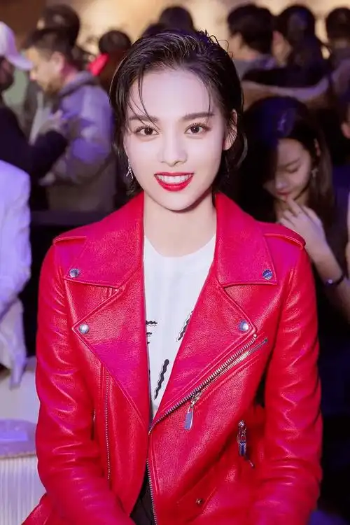 王雨馨曝光录音黄景瑜婚内出轨家暴!美女张艺上躺枪?_网友_行动_时候