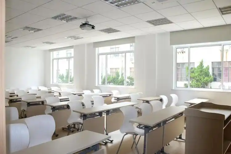 上海昂立外语学校环境教室图片学员作品活动照片