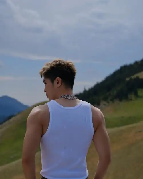 马伯骞骑马好野##马伯骞肌肉线条好a