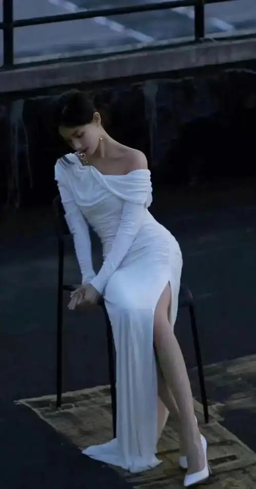 让我们一起来揭秘李一桐的健身秘籍,探索她的完美曲线背