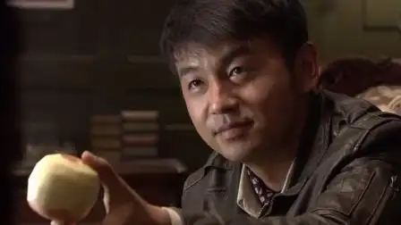 窦小凡没想自己家戒备森严,梁飞竟大摇大摆坐沙发等她!吃她水果