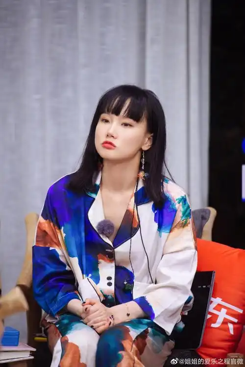 双面歌姬龄龄子@黄龄