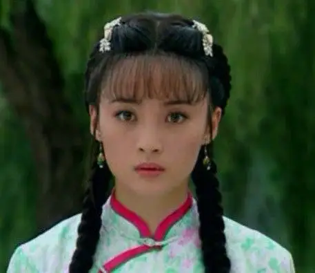 蒋勤勤和陈德容,琼瑶更喜欢哪个?