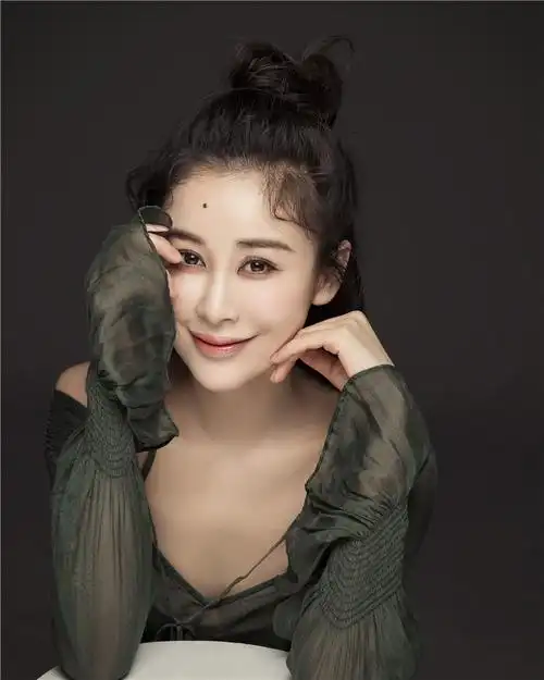 7barya7">周扬,1985年6月6日出生于辽宁省大连市,中国内地影视女演员