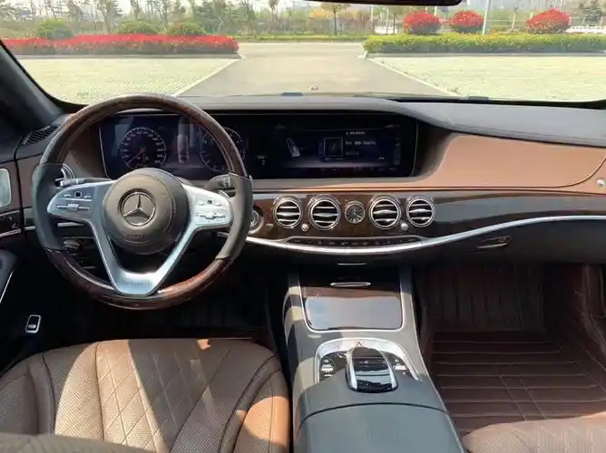 18年4月全新奔驰迈巴赫s450