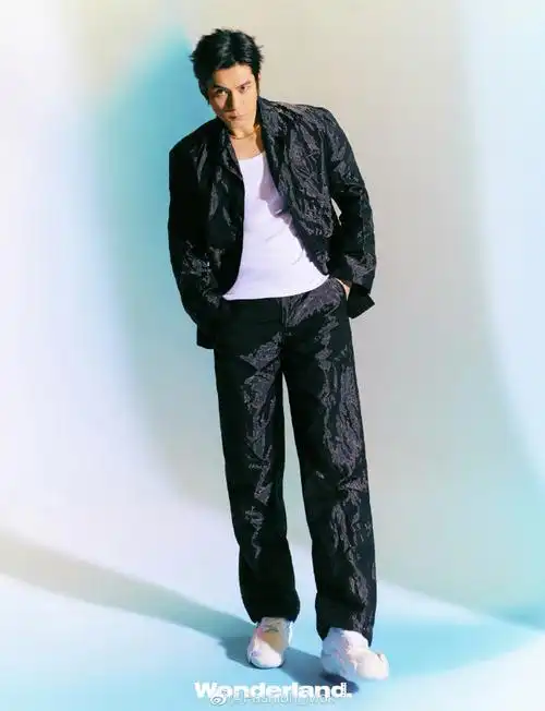 mok_magazine##wonderland韩东君热血前行##明星时尚