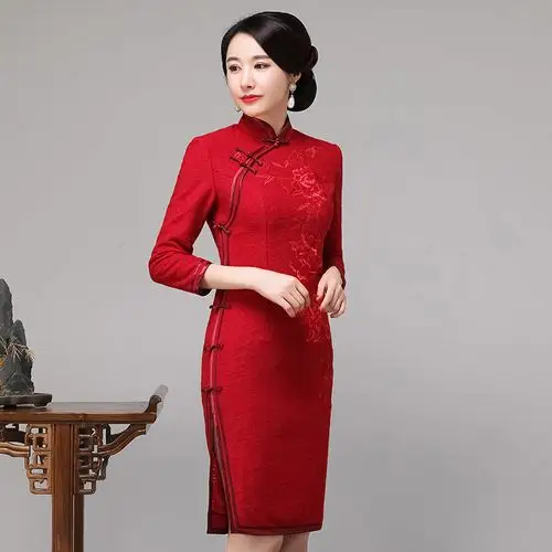 钱塘佳人新款高端酒红毛呢加厚绣花宴会礼服旗袍开襟长款保暖上衣