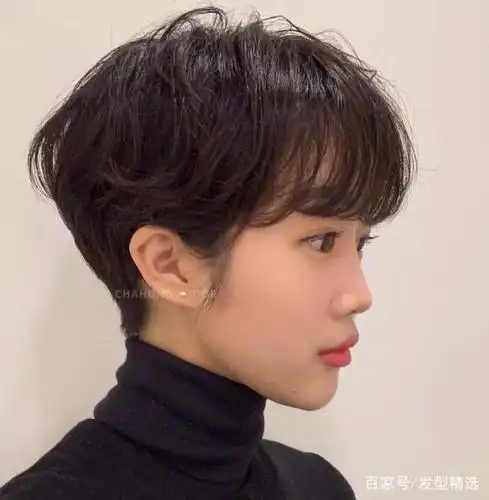 小个子妹子短发是首选,会让你瞬间看起来长高5cm