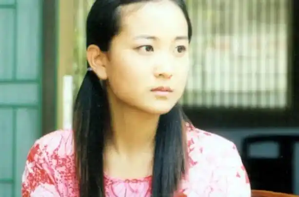 贾玲瘦的照片曝光贾玲的妈是怎么去世的