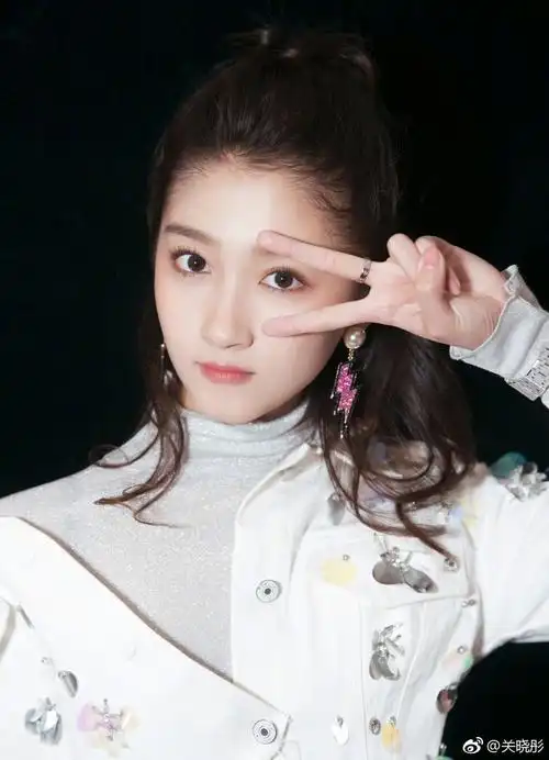 明星抖音圈粉关晓彤粉丝是杨幂的3倍这个人是杨幂的6倍