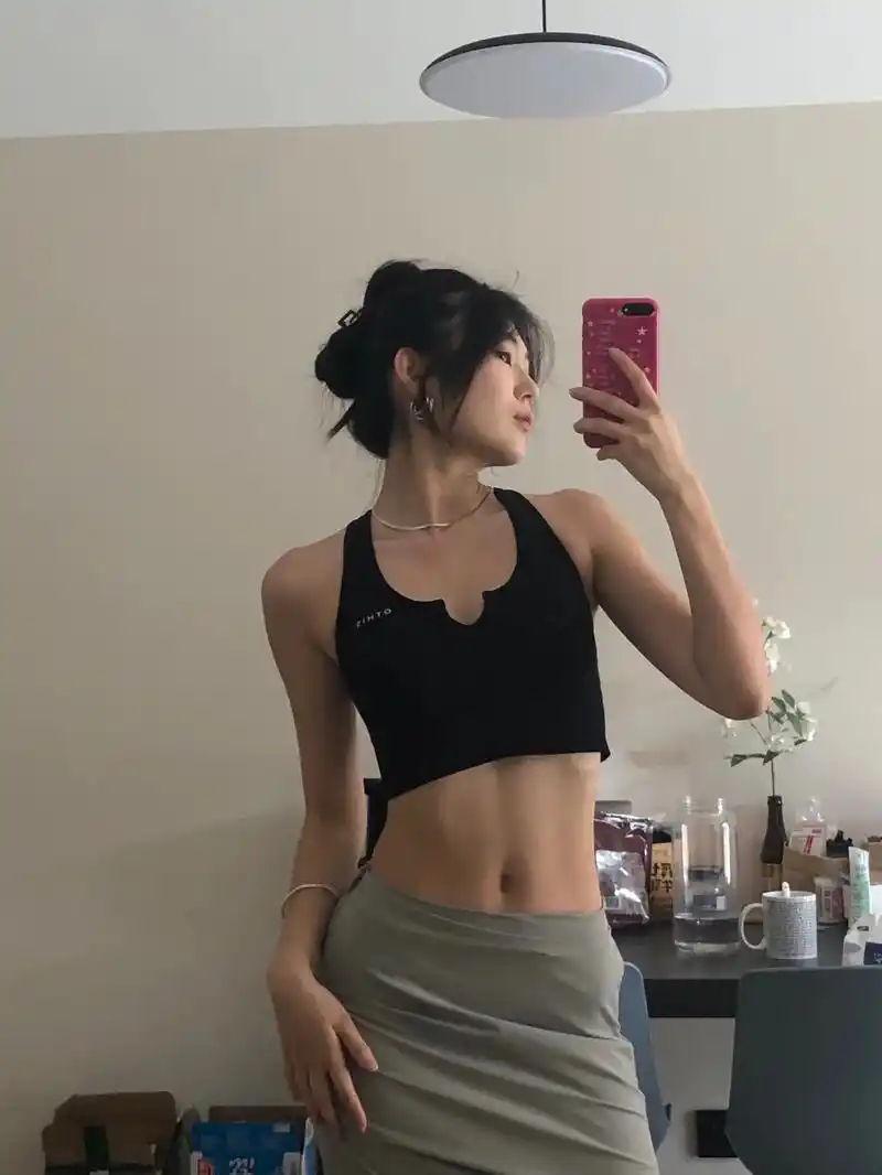 分享照片 #对镜拍 #马甲线 - 抖音