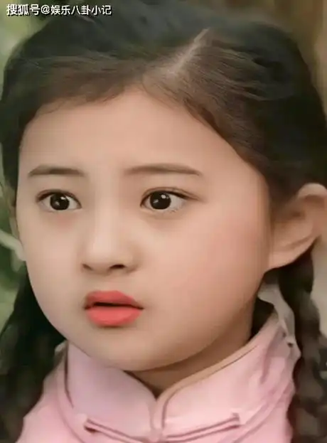 不管是微妙的表情和动作,还是情感的纠葛,金铭都能通过细腻的表演,让