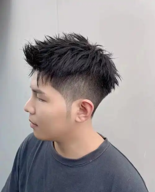 男士碎盖摩根烫最火2022男士碎盖发型男士碎盖摩根烫