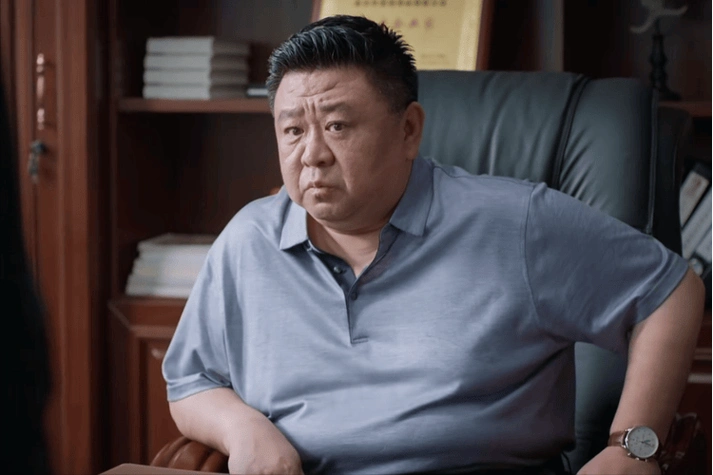 梁冠华:因太胖没戏演,但导演妻子却倒追他,39岁演狄仁杰终出名