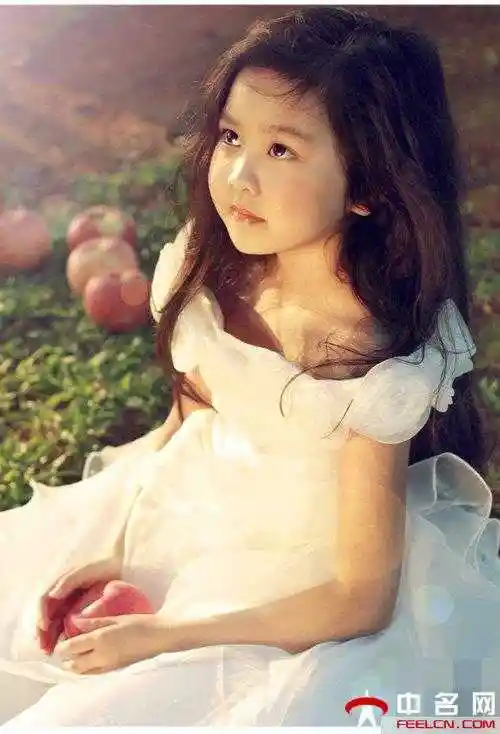 女童头发少适合什么发型漂亮可爱的小女孩长发图片