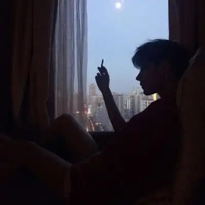 霸气高冷的头像男生