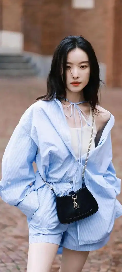 倪妮高清壁纸太爱叶流西我西姐太帅了