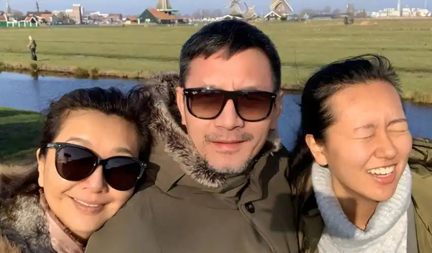 从修车工到金牌配角,40岁大器晚成,田小洁牵手江珊成人生赢家_表演