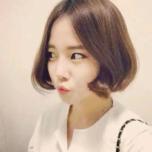 中分假发 时尚韩版女士假发蓬松甜美修脸假发中分梨花头高温丝