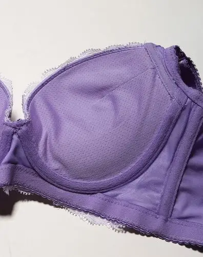 梦幻紫色蕾丝3/4厚杯聚拢文胸