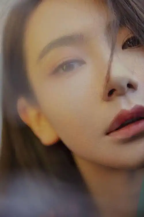 戚薇全新单曲一冷一热生日当天诚意上线