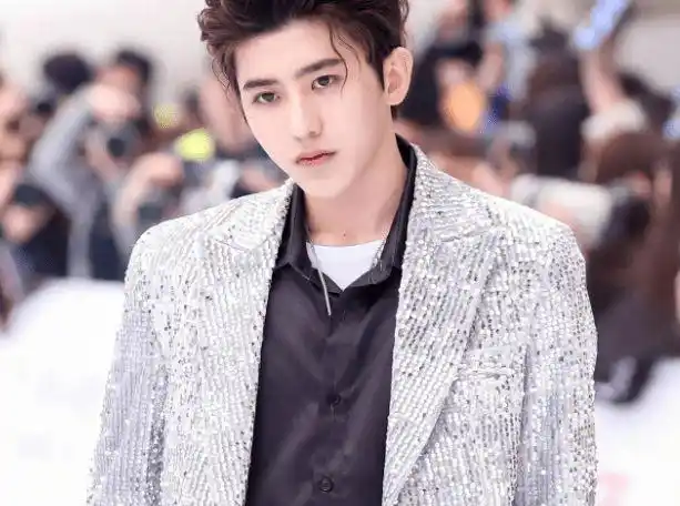 知名媒体点名蔡徐坤及工作室,或将面临严惩,又是粉丝闯的祸|赵丽颖