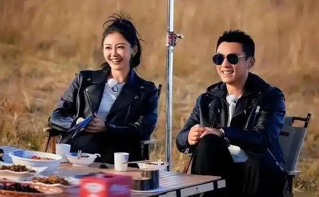 冯小刚公然批评徒弟苗苗:她太能装,永远红不了,更别说拿奖了