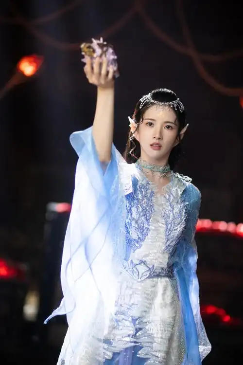 刘些宁贝儿##刘些宁烈焰