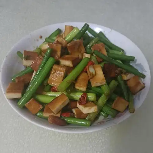 蒜苔炒香干经典炒菜方法简单