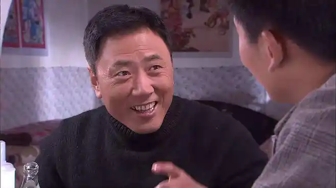 二叔:二叔干工程缺钱,大哥二话不说拿一万给他,比亲哥还亲