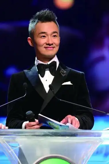 综艺年度主持人程雷于无声处听惊雷