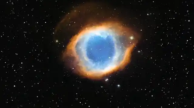 宇宙奇观上帝之眼:直径达5光年 比太阳还美