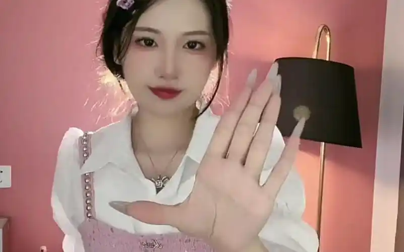 小姐姐的长指甲 ( 99 )