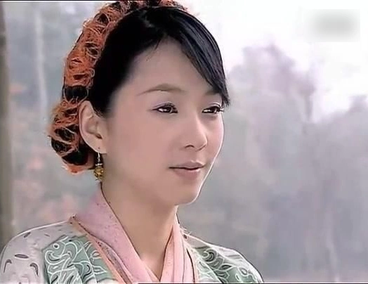 但实际上,操着一口陕西方言的婴宁,更可能是这样的:"狐狸精"这个词