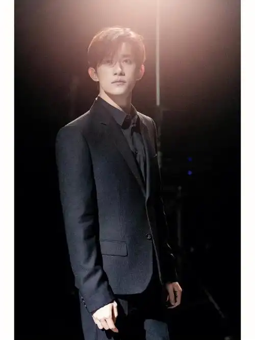 易烊千玺未来十年演讲