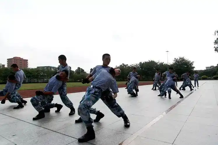 班长是怎样炼成的海军沙角大学告诉你答案