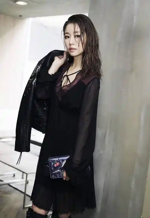 林心如婚后太放肆!