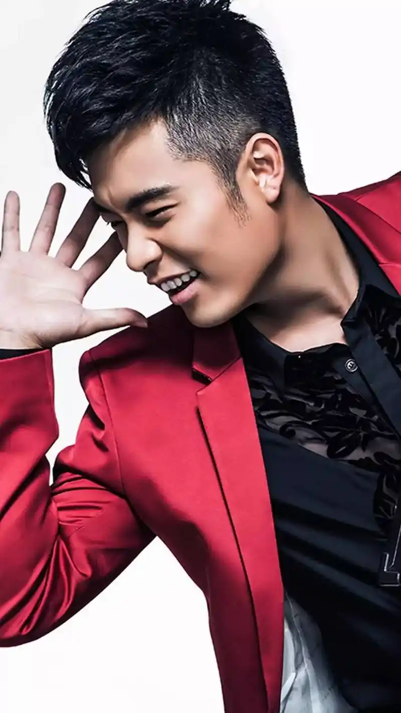 壁纸 | 领走你的天霸动霸tua赤赤→陈赫