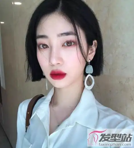 超时尚女生短直发发型头发剪短颜值翻倍显气质