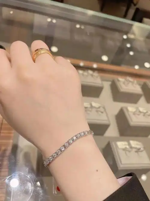 谢瑞麟1.03克拉钻石手链,秒杀价