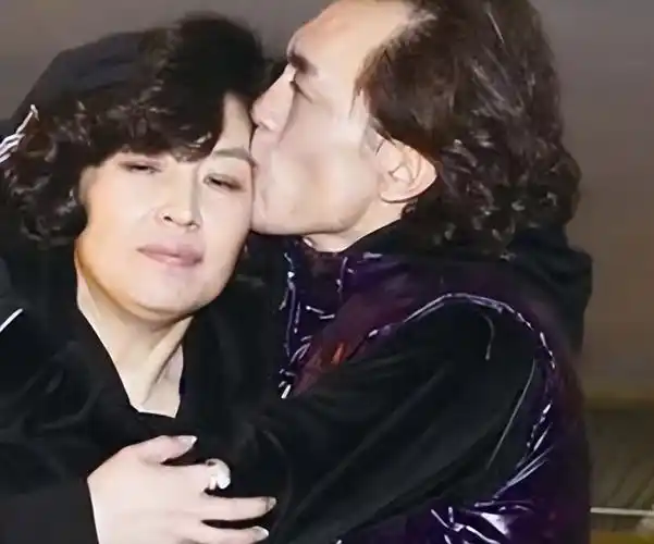 哈文改嫁的丈夫是谁(哈文现在又结婚了吗) – 抖音库