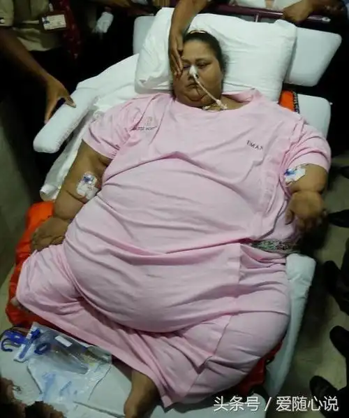 全球最胖女性去世曾重达1000斤你也想像她那样胖死吗