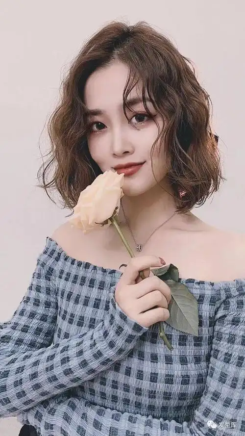 减龄短发烫好打理懒人首选