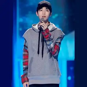 原版恰好是少年王俊凯同款卫衣复古无袖连帽马甲上衣搭格子衬衫男