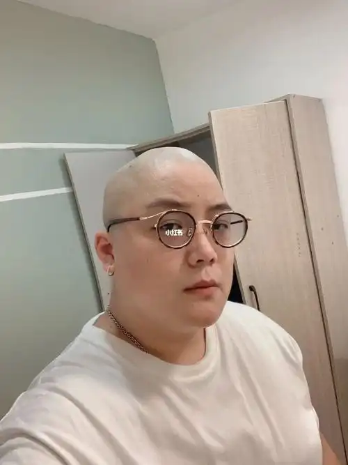 听说刮光头头发会长更多是真的吗