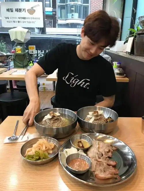 勉勉子的女友视角