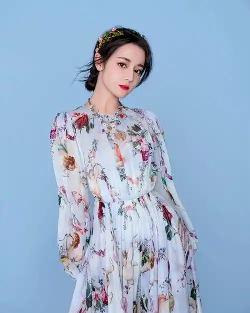 迪丽冷巴_迪丽热巴个人所有资料